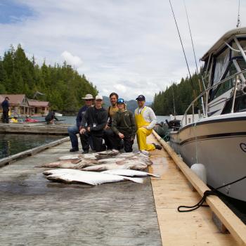 tidal charters dock finn bay lodge salmon rivers inlet west coast british columbia